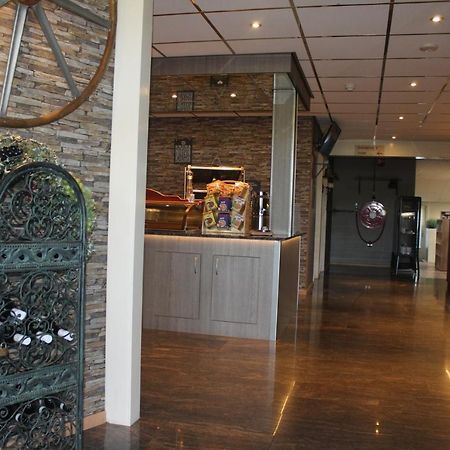 Hotel Restaurant 'T Klokje غينيسَّ المظهر الخارجي الصورة