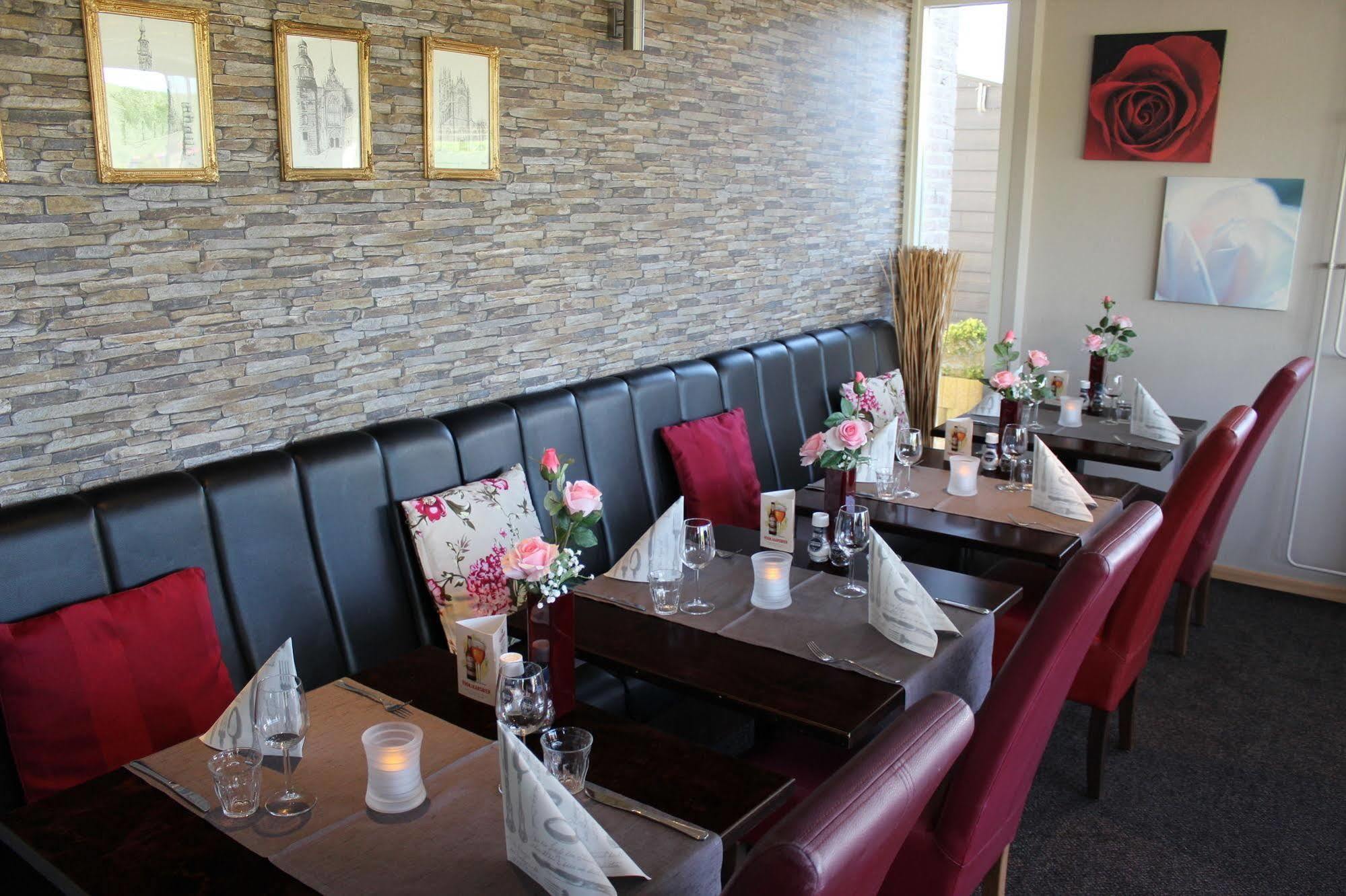 Hotel Restaurant 'T Klokje غينيسَّ المظهر الخارجي الصورة